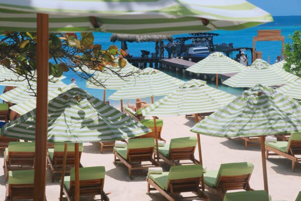 mantas beach club - Image 7